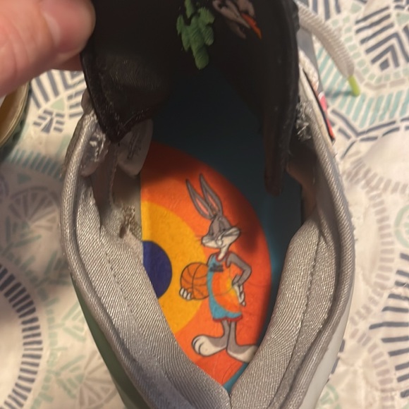 Never worn brand new - Picture 5 of 5